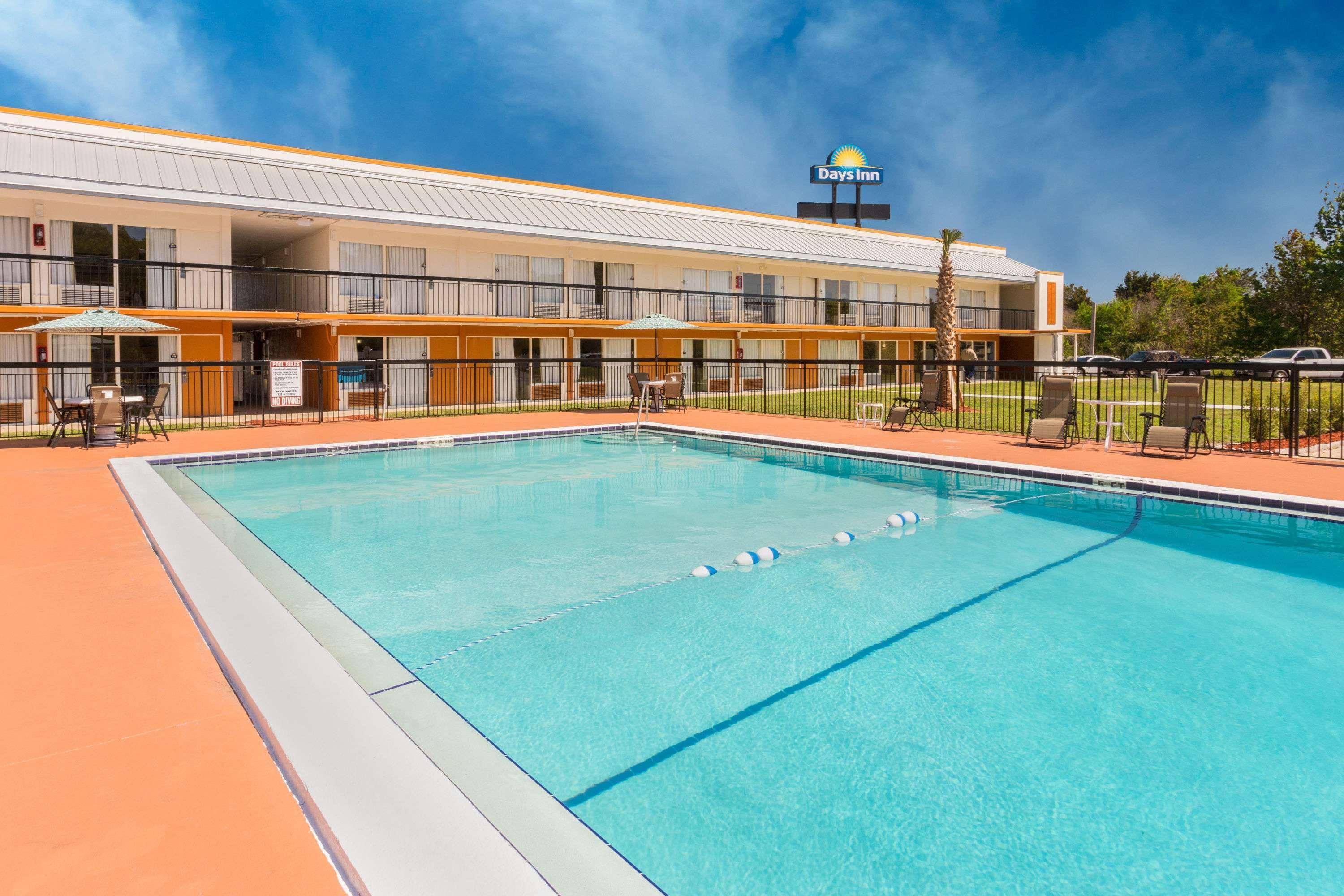 Days Inn By Wyndham Wildwood I-75 Εξωτερικό φωτογραφία