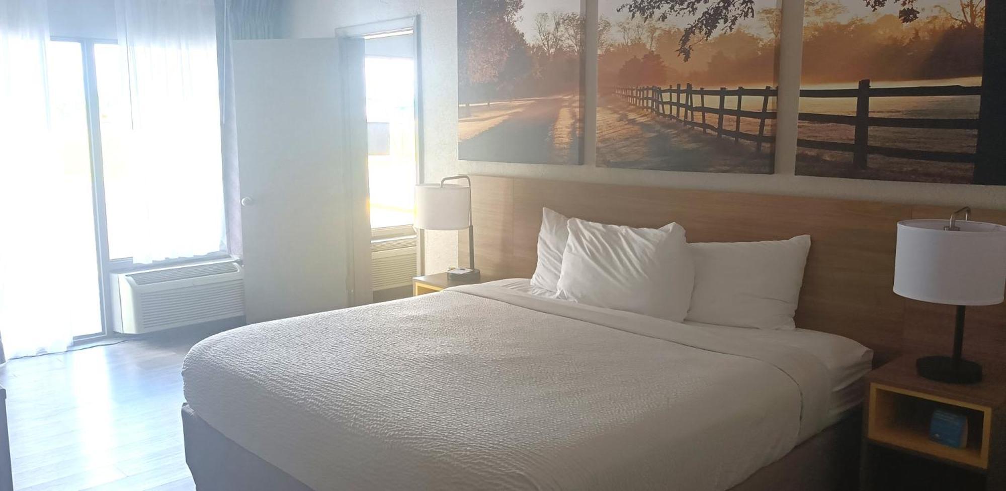 Days Inn By Wyndham Wildwood I-75 Εξωτερικό φωτογραφία